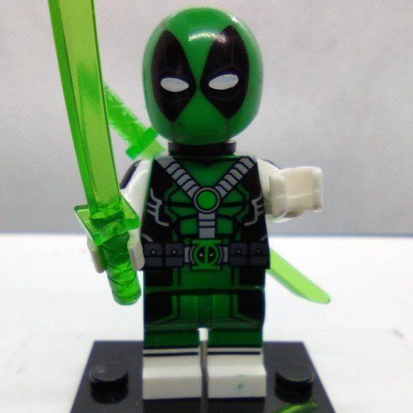 Deadpool custom designed set of 8 - Picture 2 of 10